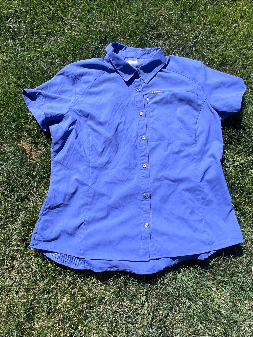 Columbia Women’s Short-Sleeve Button-Down Shirt in Blue